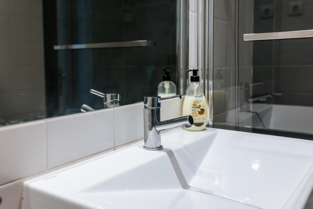 Appartement - Martim Moniz And Garage Lissabon